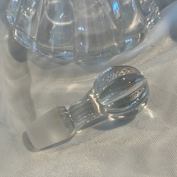 Crystal Cruet Set With Stoppers - Picture 3 of 12